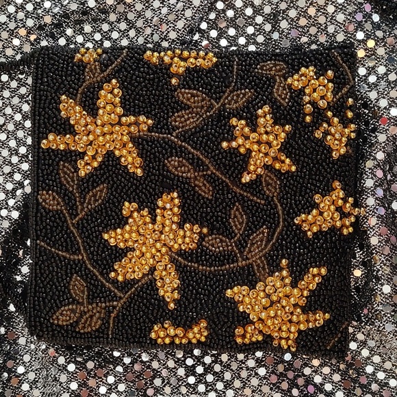 unspecified Handbags - BEADED BLACK and GOLD  EVENING BAG. 6" x 5". CLEAN!
